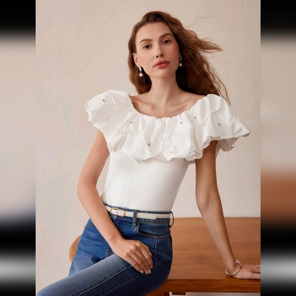 MOTF Tops - White Ruffle Off-Shoulder Top – Never Worn, MOTF New, Fits S